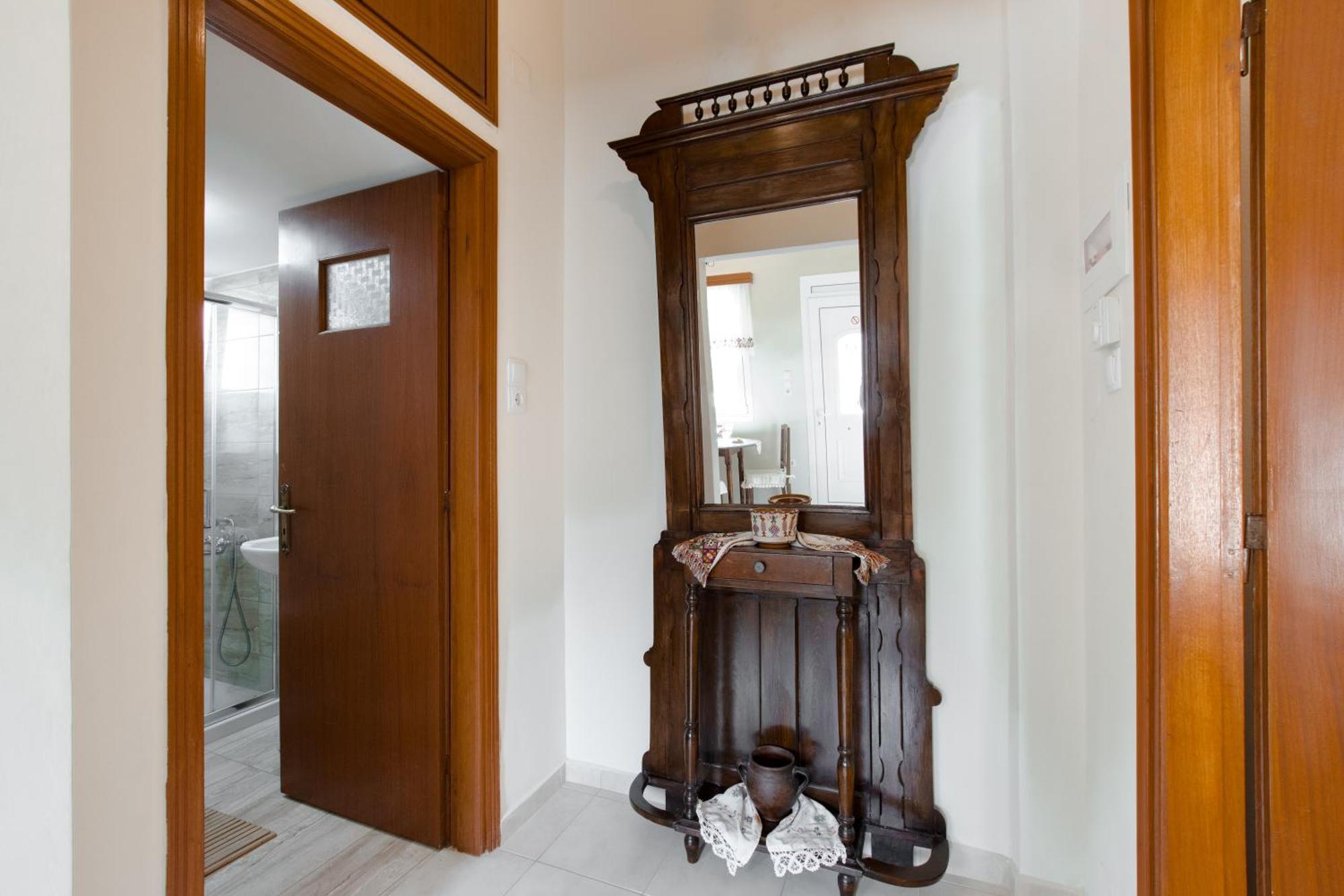 Prasini Folia - Traditional Residence 阿诺吉亚 外观 照片